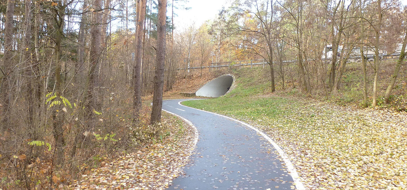 Radwegverbindung mit Tunnel bei Erlangen/Tennenlohe Radwegverbindung mit Tunnel bei Erlangen/Tennenlohe